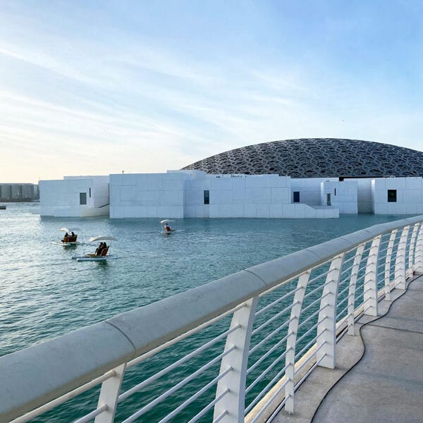 Abu Dhabi - Louvre von aussen Bild: Laura Geyer