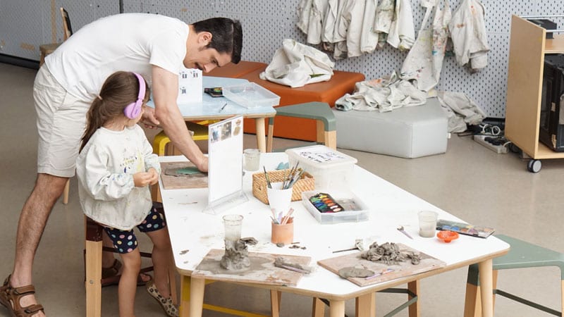 Abu Dhabi - Saadiyat Island Art Studio Manarat 1 Bild: Laura Geyer