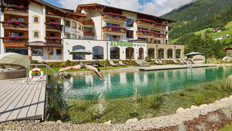 Alpeiner-Sommer-Naturpool Foto: Hotel Alpeiner
