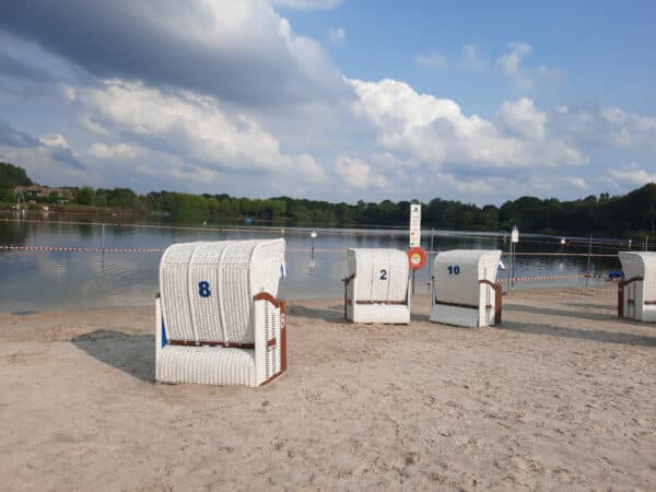 Aurich_Strandbar_Strandkorb.Bild.N.Sorgenfrei.11 Aurich Ostfriesland: Standbar Bild: N.Sorgenfrei