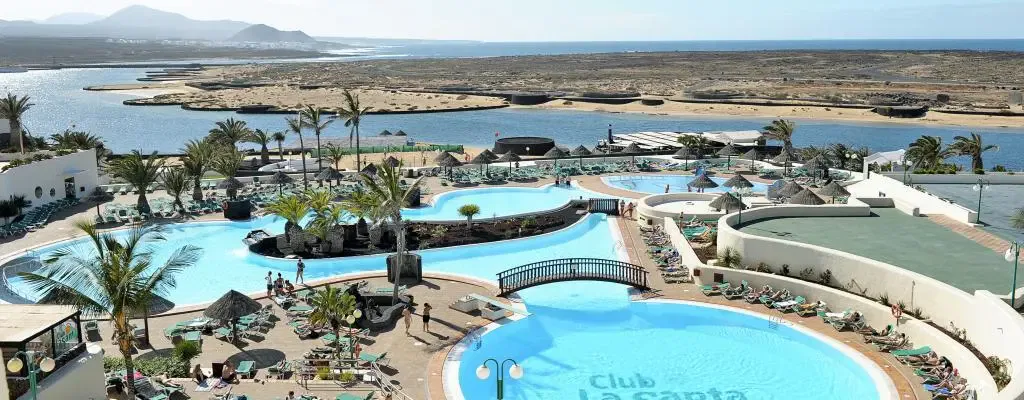 Laufen, Schwimmen, Radfahren, Tanzen, Golfen, Boxen... im Club La Santa auf Lanzarote gibt es nichts, was es nicht gibt! Aktive Familien finden hier unzählige Möglichkeiten neue Sportarten auszuprobieren oder bekannte zu verbessern!
