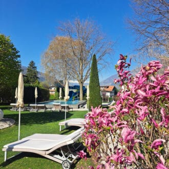 DAs Paradies Südtirol - Garten mit Bergblick Bild: A.Schmelter