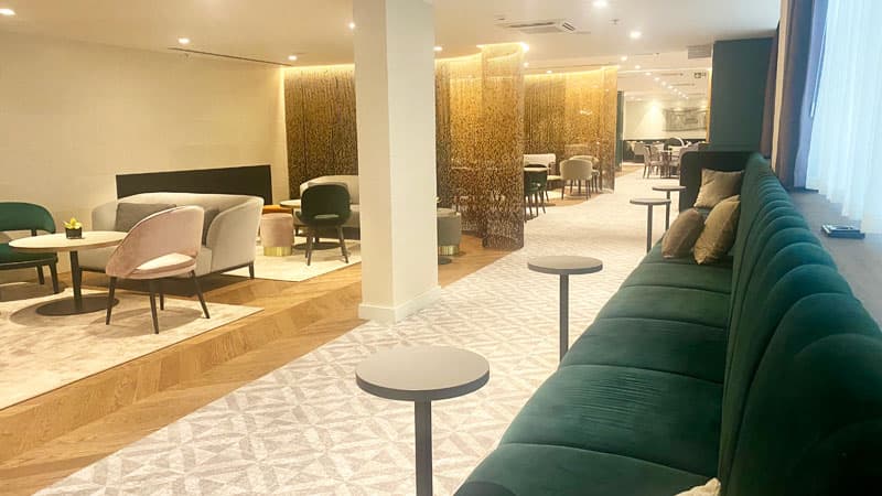 Eingang--Hilton-Prag-Executive-Lounge Foto: © Andrea Fischer, Trips4Kids.de