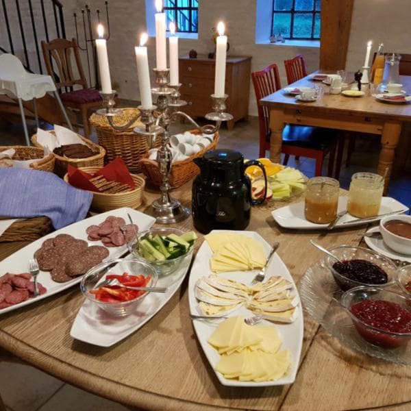 Frühstück, Hellevad Vandmølle, Bauernhofurlaub, Jütland © Foto: Nadine Sorgenfrei