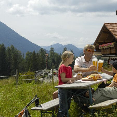 Fuessen_Familie_Bild.Fuessen-Tourismus-und-Marketing_www.guenterstandl.de.quer Fuesssen - Familienwanderung