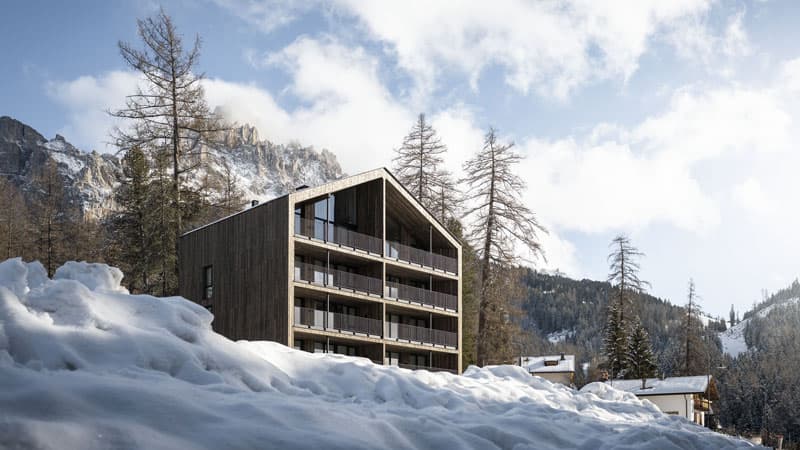 Hotel Maria Obereggen: Eco Lodge Außenansicht im Winter Bild: Alex Filz