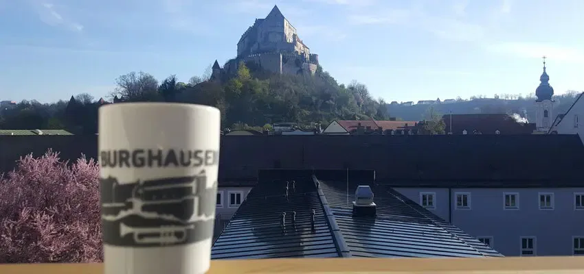 Ausblick von der Jugendherberge Burghausen