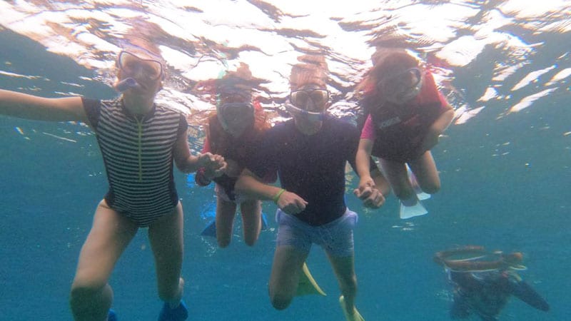 Kandima Resort Maledvien - Familie beim Schnorcheln