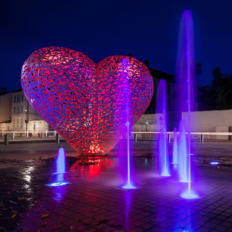 Le-Coeur-de-Troyes-de-Michèle-et-Thierry-Kayo-Houël-copyright-Studio-OG---Troyes-La-Champagne-Tourisme
