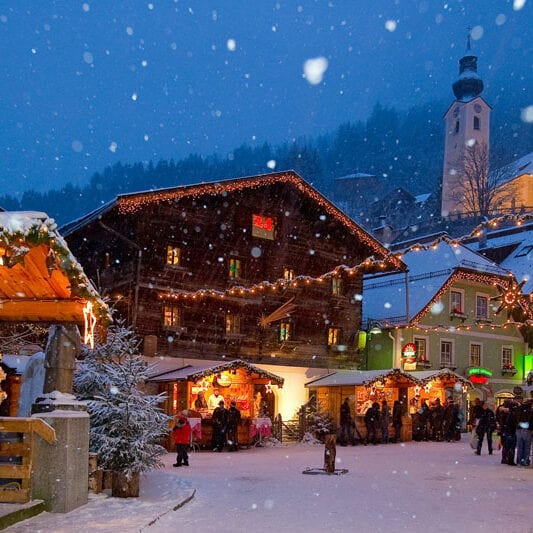 Marktplatz-Abend-(quer)
