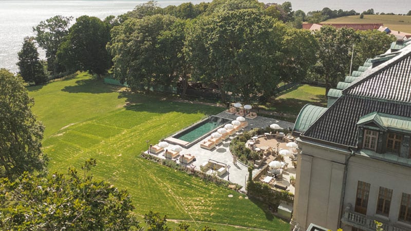 Maryhill Estate Scane - Castle mit Pool von oben Bild: Maryhill Estate PR
