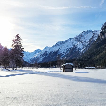 Winteridylle-Wipptal-im-Schnee Foto: © Aline Scheuböck Trips4Kids.de