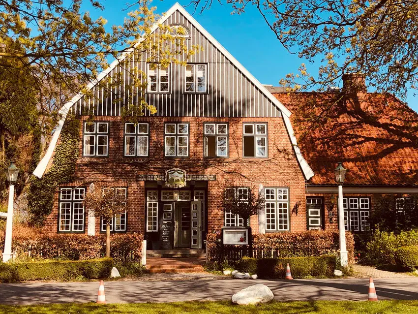 Fassade Ole Liese auf Gut Panker