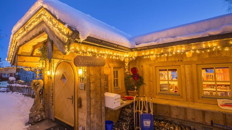 Naturdorf Oberkuehnreit - Rezeptionsbereich im Winter Bild: Franz Reifmueller
