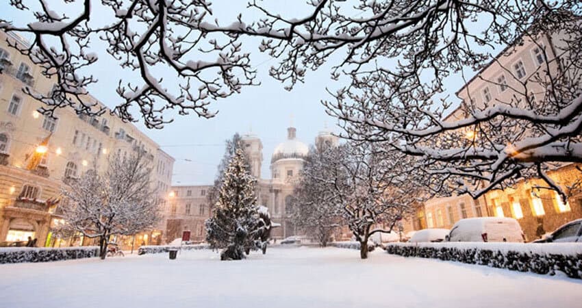 Salzburg Makartplatz im Winter