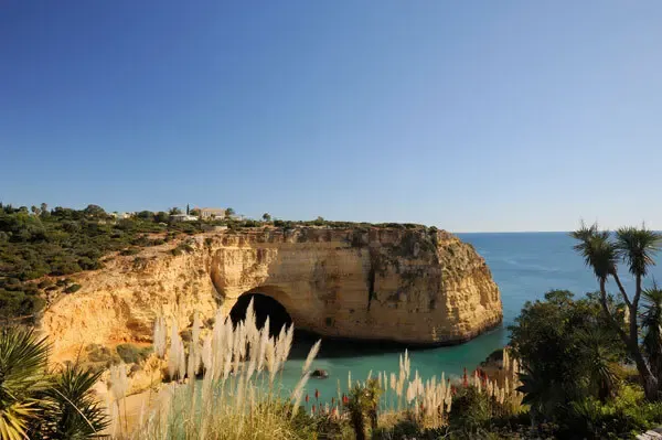 TivoliCarvoeiro_Exterior.©TivoliPR.5 Ausblick auf die Felsen vom Tivoli Carvoeiro Hotel
