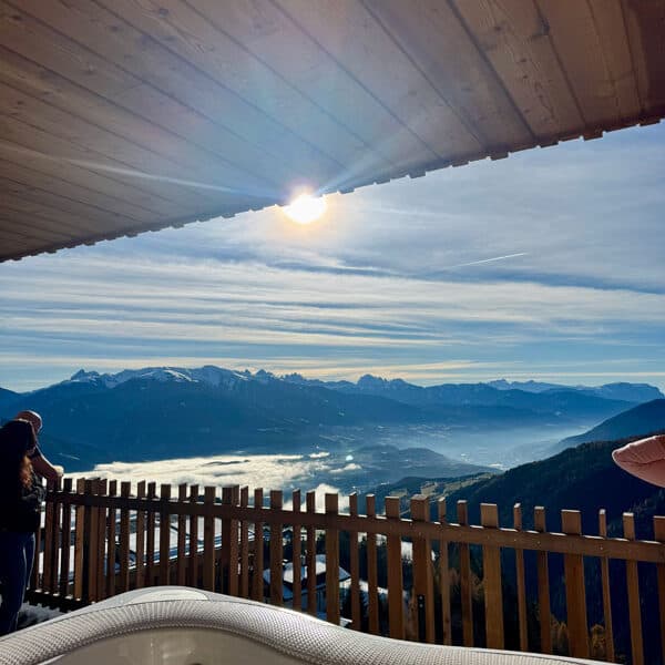 tratterhof-mountain-sky-hotel-Suite-mit-Whirlpool--Blick Dolomiten Foto: © Andrea Fischer Trips4kids.de