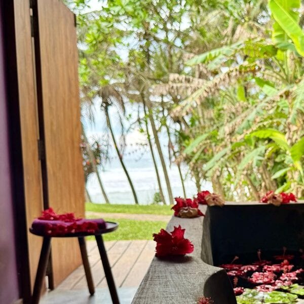 Sri Lanka – Ayurveda – Meerblick Badewanne Foto: © Andrea Fischer, Trips4kids.de