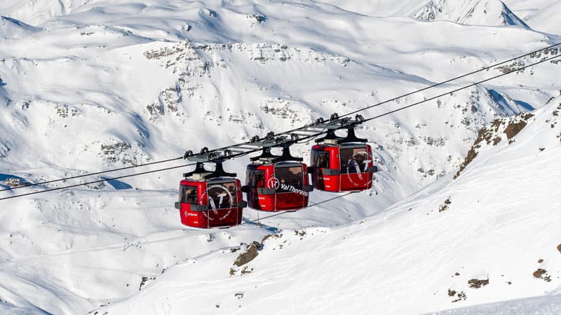 Val Thorens - Gondeln im Schnee - Bild: Tloubere of Val Thorens
