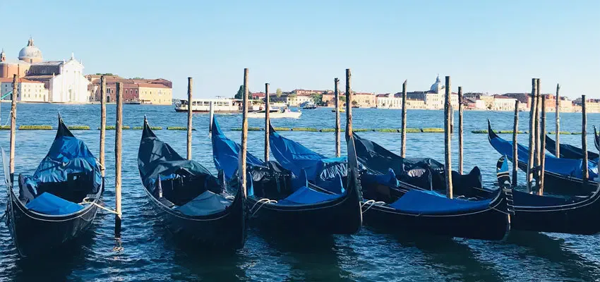 Gondeln in Venedig