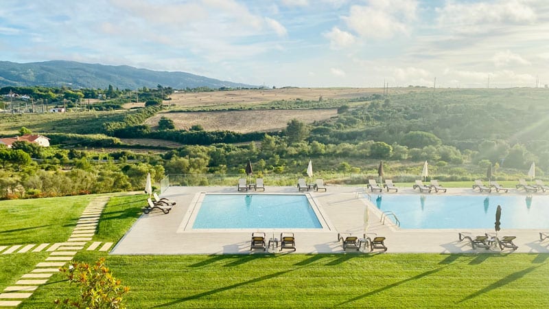Vila Gale Sintra, Pools mit Landschaft Foto: © Andrea Fischer, Trips4Kids.de