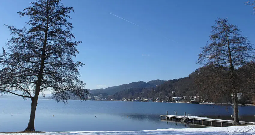 Werzers Badehaus am Woerthersee im Winter
