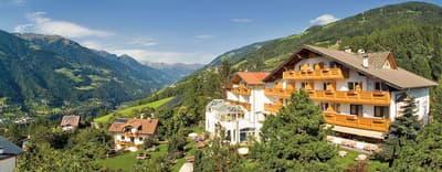 Hotel Gutenberg mit Panorama Hotel Gutenberg mit Panorama