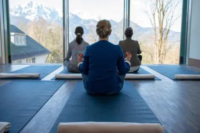 Yoga mit Kunst Tolelzer Land