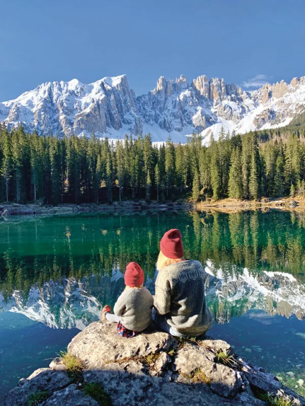 Buch-Tipp: Alpen, Baby! See mit Ausblick Bild: Sophie u. Lars Folger