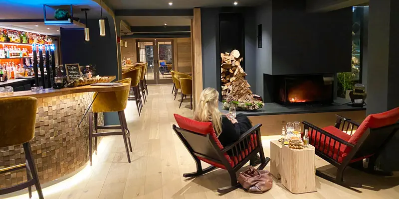 Bar-Kaminzimmer-Franks