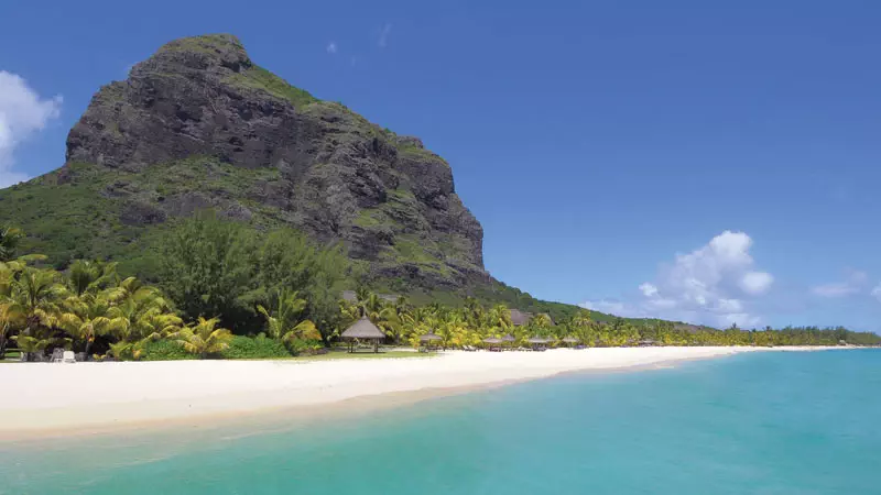 Beachcomber Dinarobin Hotel Mauritius - Beach