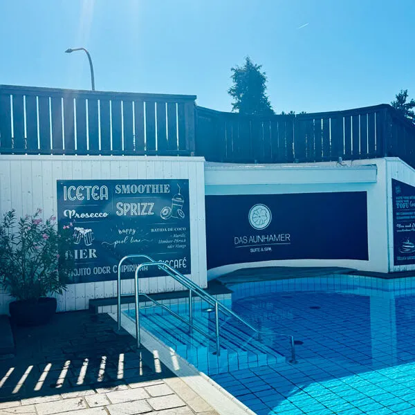 Das-Aunhamer-Oudoor-Pool Trips4me.de Das-Aunhamer-Oudoor-Pool Foto: © Andrea Fischer Trips4me.de