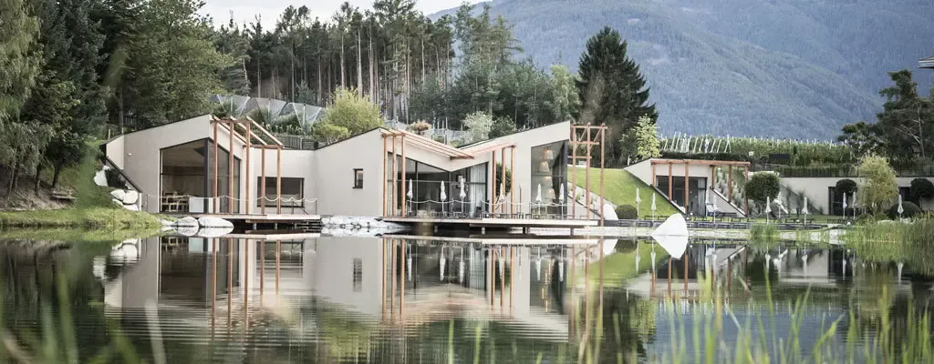 Der Seehof Nature Retreat - Outdooranlage mit Garten und See