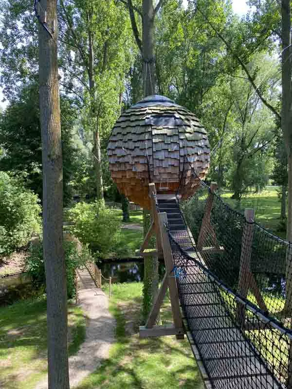 Domaine Natureza - Baumhaus Schlafkugel