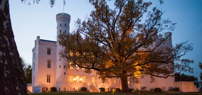 GrandHotelHeiligendamm_BurgHohenzollern.Bild.GHDPR.quer Grand Hotel Heiligendamm - Burg Hohenzollern