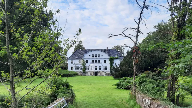Herrenhaus2 Herrenhaus Hofgut Deutsch-Nienhof mit Garten
