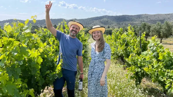 Hinterland - Johanna Zoern mit Weinbauer Andres