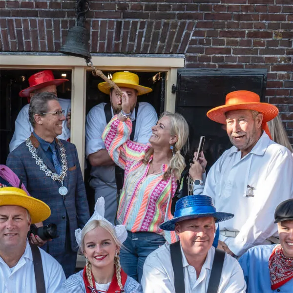 Kaeseglockenlaeuterin-Andrea Kaeseglockenlaeuterin-Andrea Foto: © Presse Alkmaar