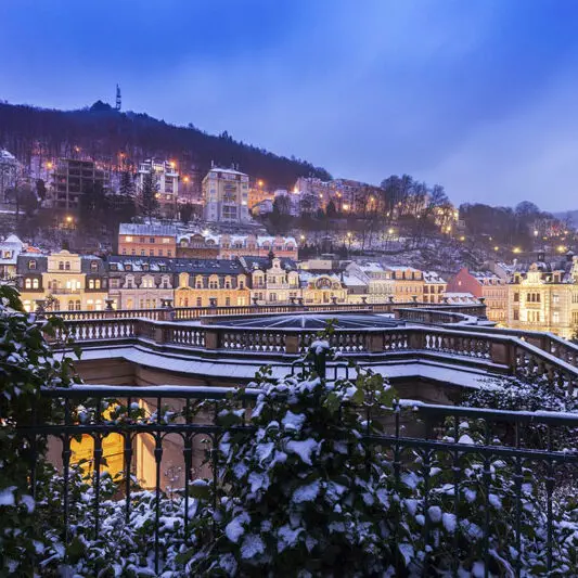 Karlsbad Ansicht Winter Bild: Shutterstock; Henryk Sadura
