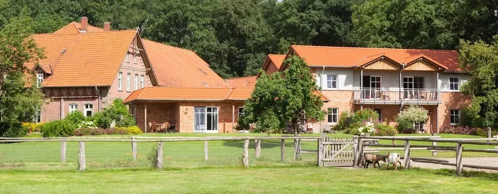 Gesamtansicht des Landhauses Averbeck