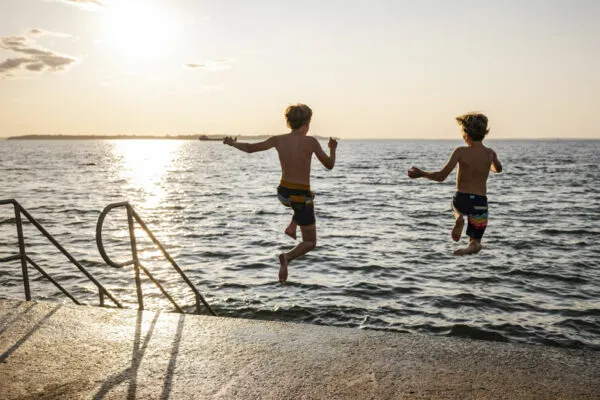 Landskrona - Borstahusens Kinder im Sommer Bild: Landskrona-Ven tourismus