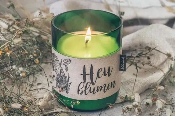 Looops-Kerzen_Heublumen.Bild.LooopsPR.2 Looops Kerzen - Heublume