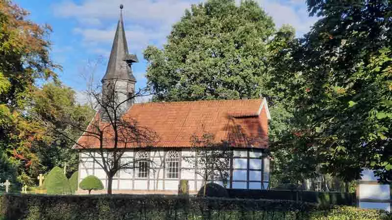Oldenburger Muensterland - Museumsdorf mit Kirche