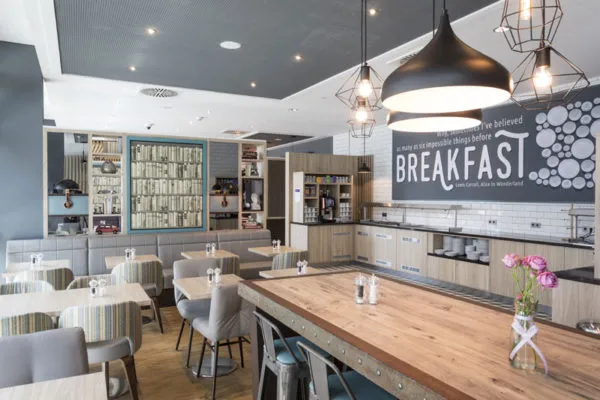 Premier-Inn-Freiburg_Breakfast-Area