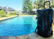 Alpaca-Wheeled Duffle-Gregory-100- am Pool in Lousiana Foto: © PaulFischer Trips4Kids.de