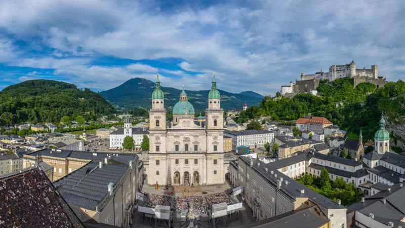 Salzburg Festspile Domplatz