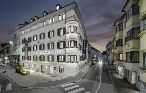 schwarzeradler_außenfassade.Bild.SchwarzerAdlerPR.10 Schwarzer Adler Innsbruck - Aussenfassade
