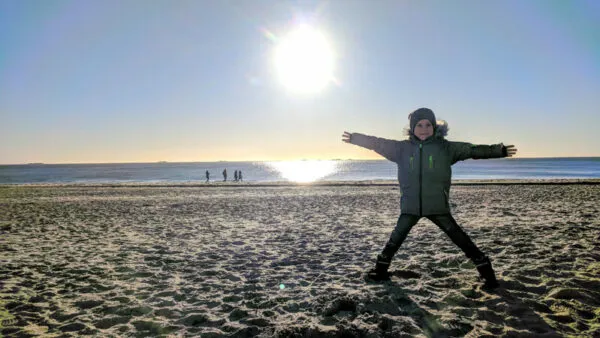 Kind am Strand, Föhr, Winter Kind am Strand, Upstalsboom Wellness Resort Föhr , © Foto: Thomas Weiß