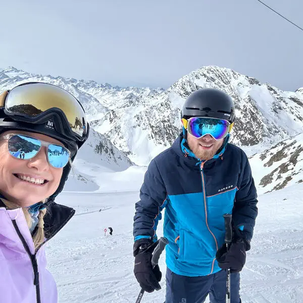 Stubaier-Gletscher-Selfie-mit-Panorama Foto: © Andrea Fischer Trips4Kids.de