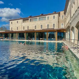 Terme di Saturnia - Aussenansicht Termenpool Bild: Trips4kids.de